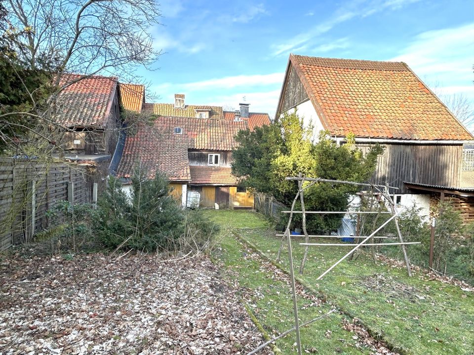 Sanierungsbedürftiges Reihenmittelhaus mit Hintergebäude in Clausthal-Zellerfeld