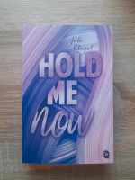 Hold me now // Roman Bayern - Traitsching Vorschau