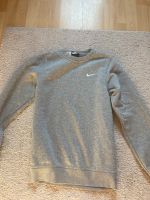 Nike Pullover Grau Größe XS Kr. München - Grasbrunn Vorschau