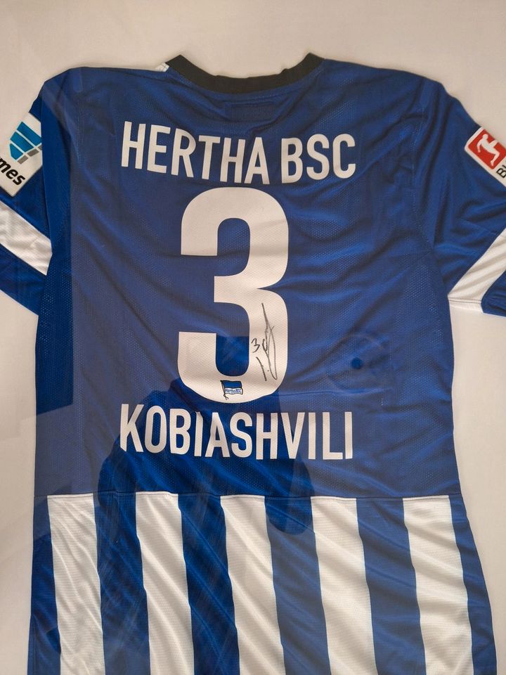 Hertha BSC Spielertrikot Kobiashvili " Orginal L " in Berlin