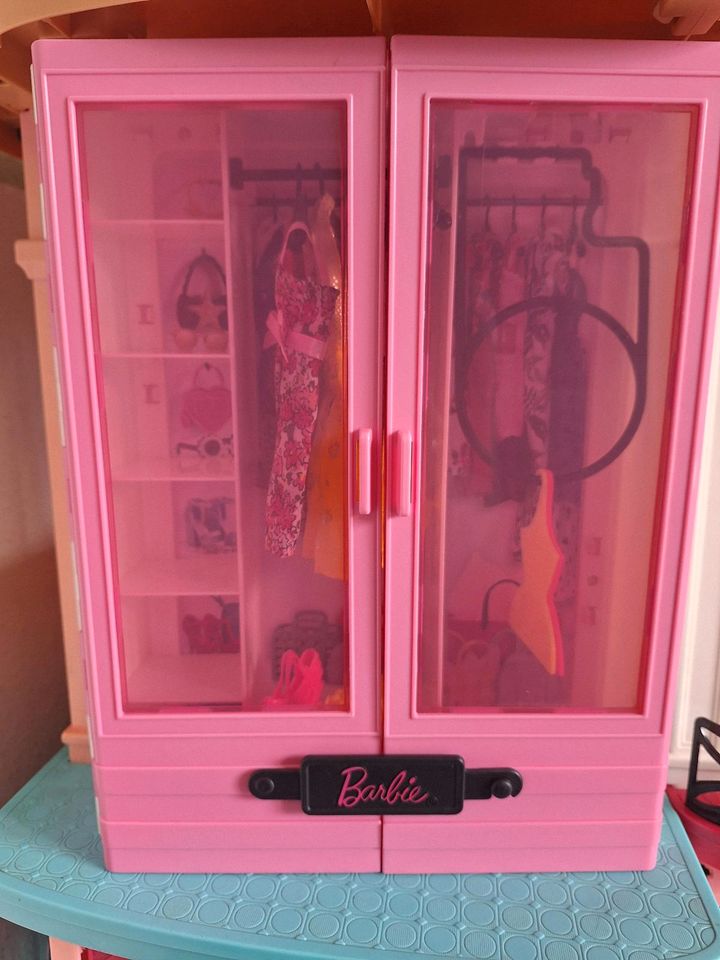 Barbie Kleiderschrank, Mattel in Oberhausen