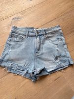 H&M kurze Jeans Shorts hellblau mit destroyed Look 38 Bielefeld - Schildesche Vorschau