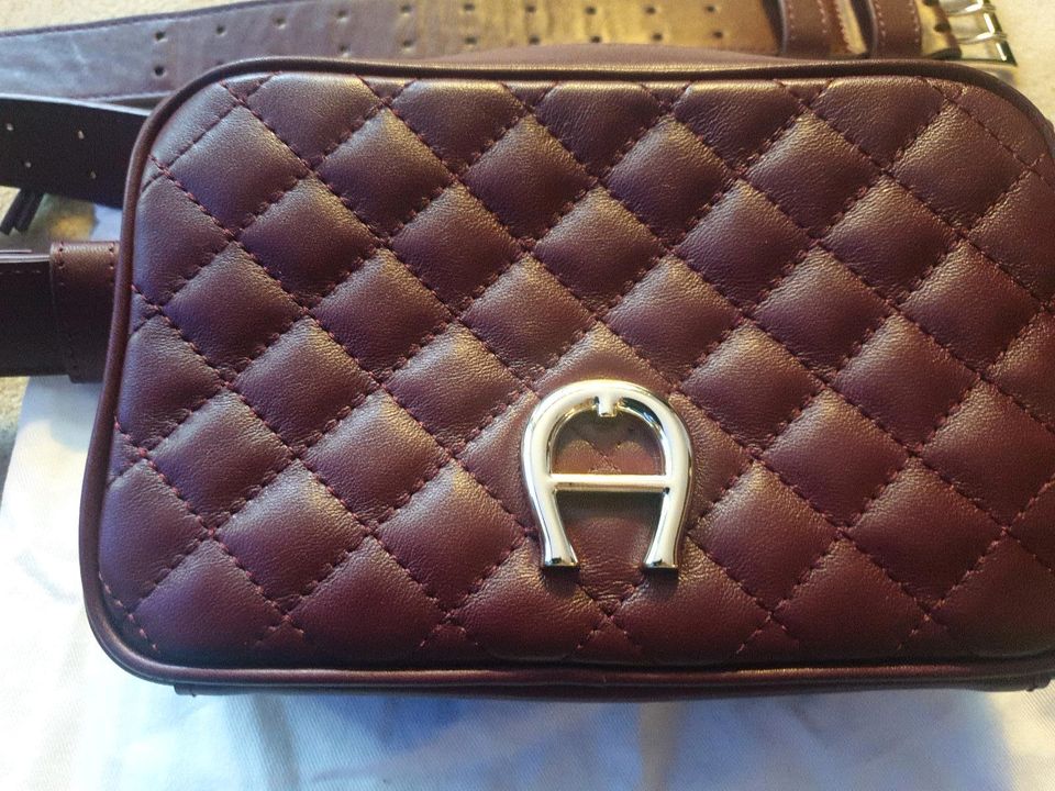 Aigner Gürteltasche Garda in Oberschleißheim