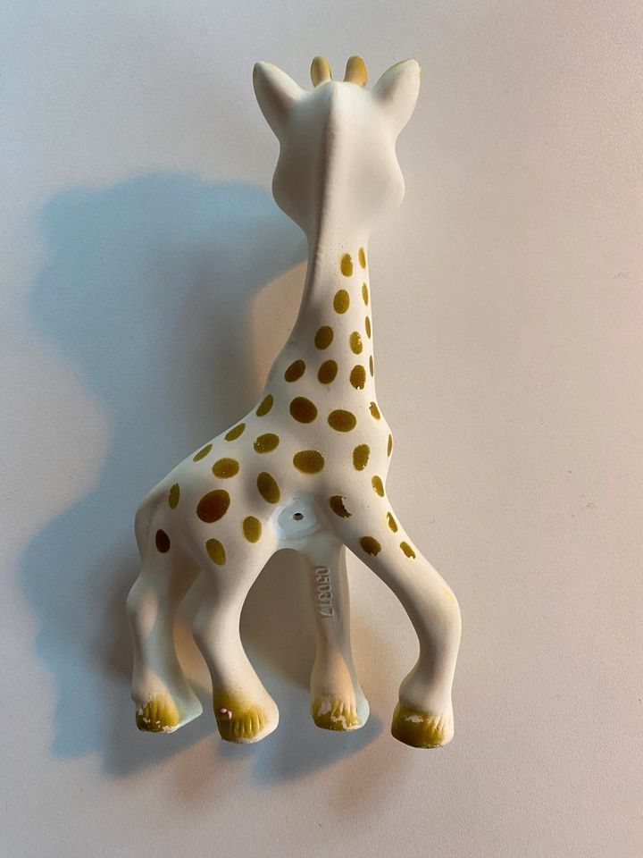 Noch 4 Stk. Sophie die Giraffe Babyspielzeug Greifling in Bremberg