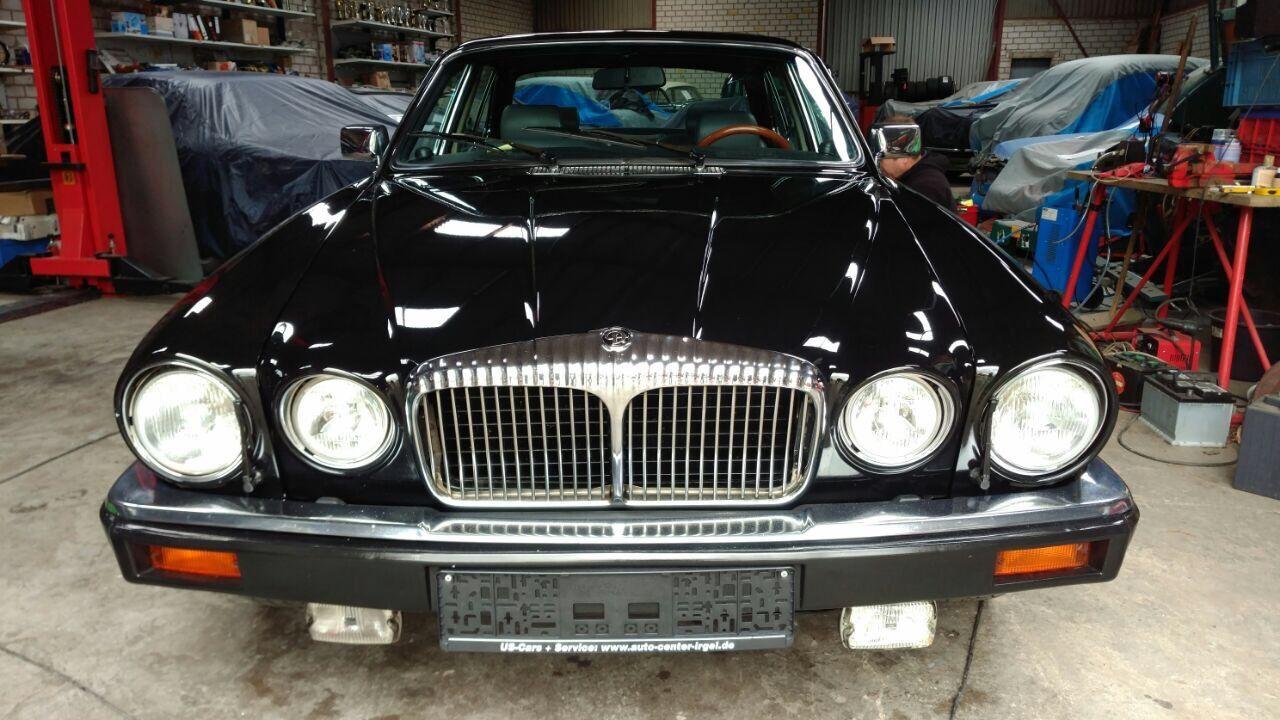 Abbildung des Autos Jaguar Daimler XY 12