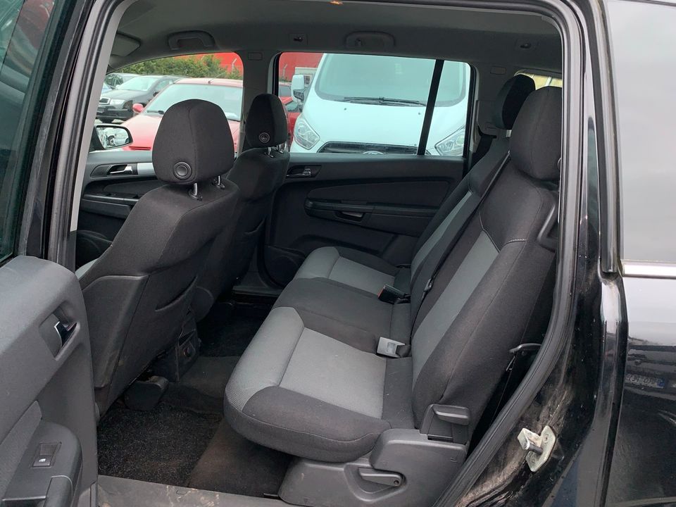 Opel Zafira 1.9 CDTI KLIMA,7 SITZER,AnhängerkupplungTÜV,Allwetter in Stralsund