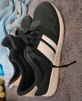 Schwarze Sneaker Nordrhein-Westfalen - Lübbecke  Vorschau