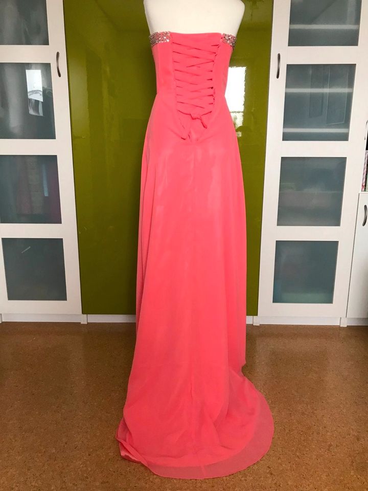 Abendkleid Apricot mit Strasssteinchen in Ludwigshafen