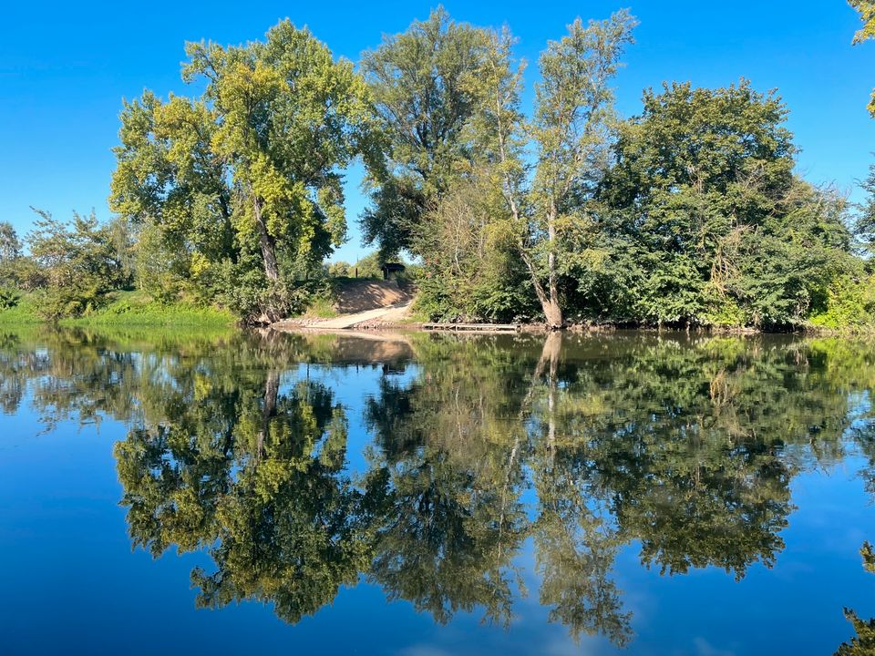 Großes Grundstück an der Saale mit Wasserzugang in Lützen