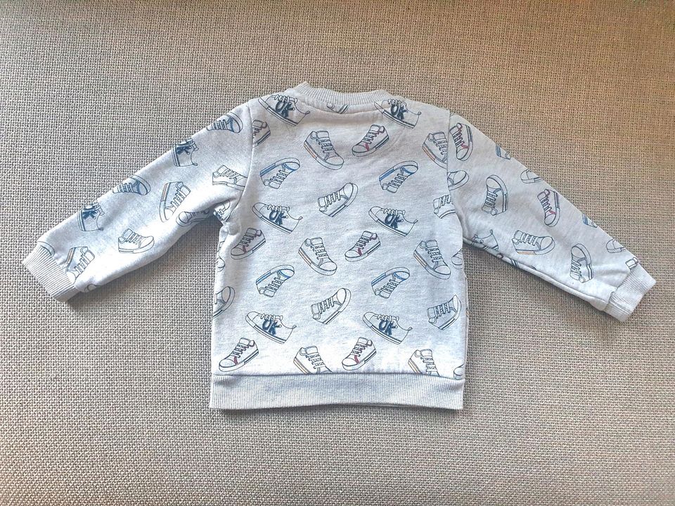 Sweatshirt / Bluse / Pulli / Langarmshirt, Gr. 86 in Berlin