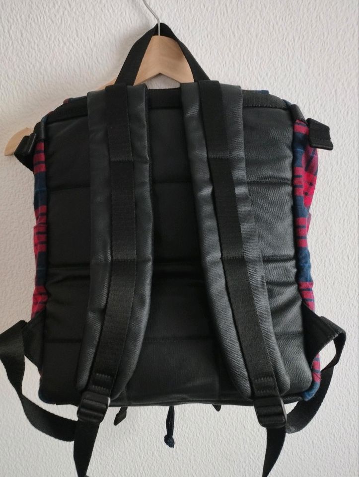 Rucksack Daypack Tasche neuwertig Trend in Kobern-Gondorf
