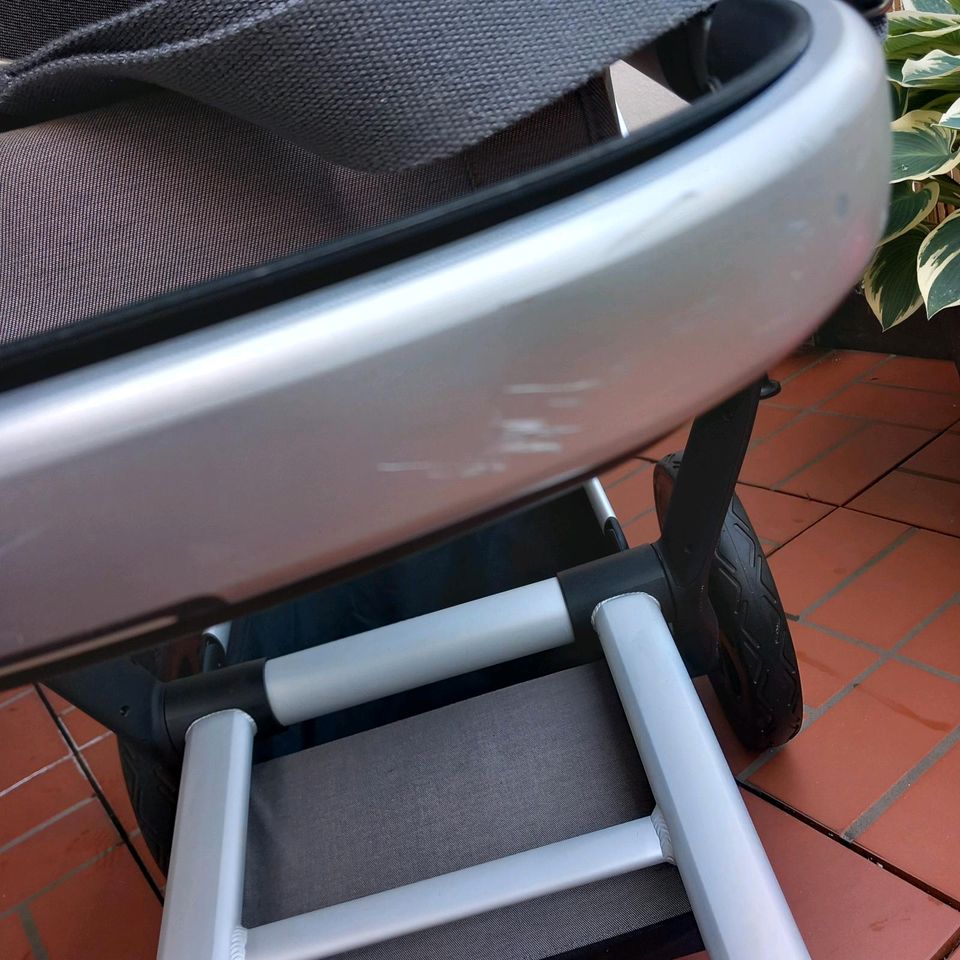 Joolz Kombi-Kinderwagen in Krefeld