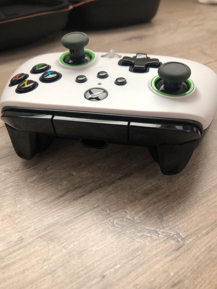 Xbox Controller  ( Fusion Pro 2) in Duisburg