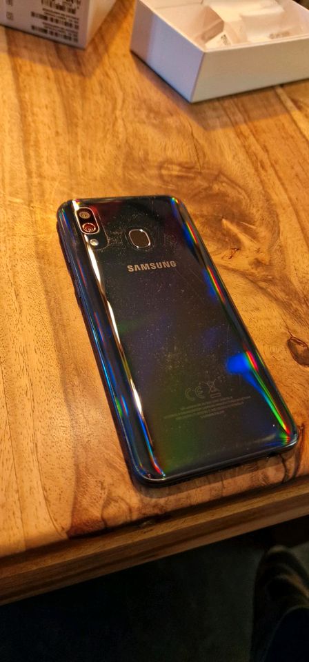 Samsung Galaxy A40, black, 64 GB, voll funktionsfähig, Smartphone in Großostheim