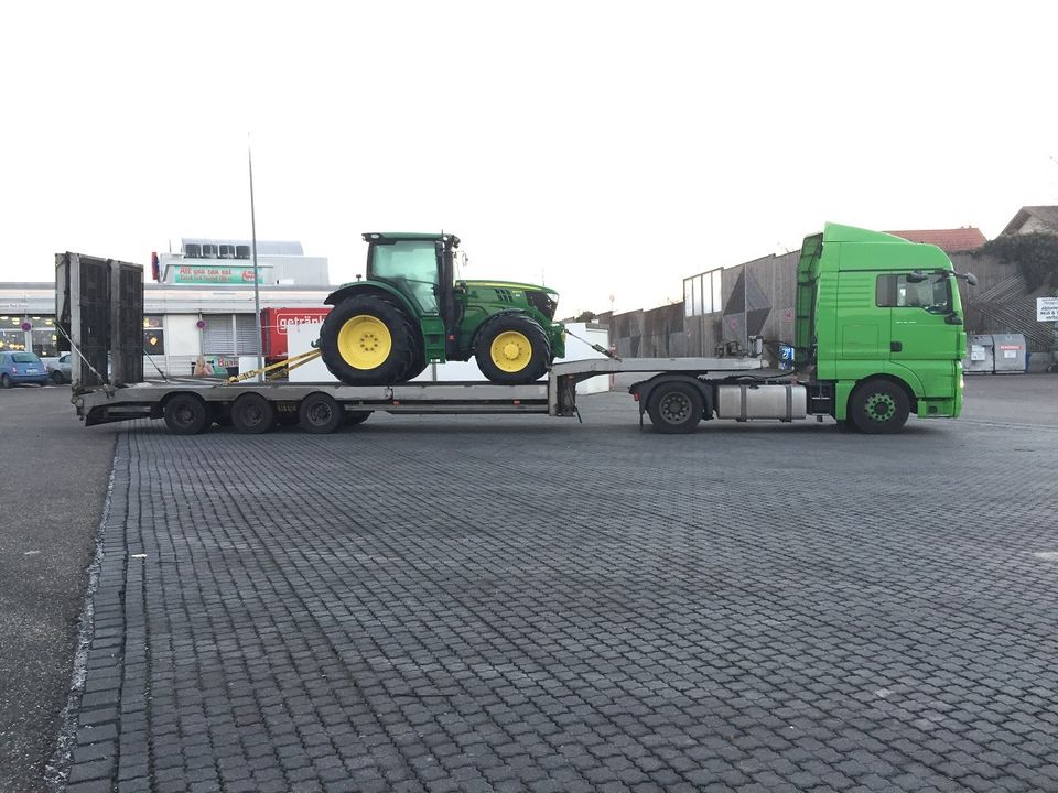 Transport Traktor Ladewagen Ballenpresse Miststreuer Anhänger in Griesheim