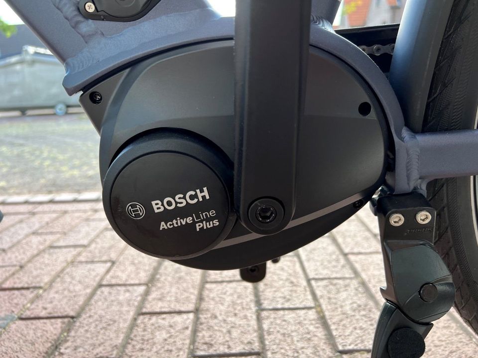 E-Bike Elektro Fahrrad Batavus Bosch Mittelmotor 500Wh NEU!!! in Goch