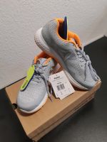 REEBOK Schuhe laufen NEU original verpackt Größe 36 Nordrhein-Westfalen - Hellenthal Vorschau