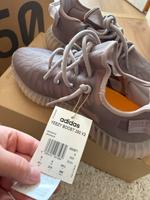 Yeezy 350 NEU OVP gr 43 Nordrhein-Westfalen - Herne Vorschau
