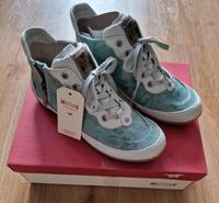 Mustang Damen Sneaker Gr. 38 Mecklenburg-Vorpommern - Greifswald Vorschau