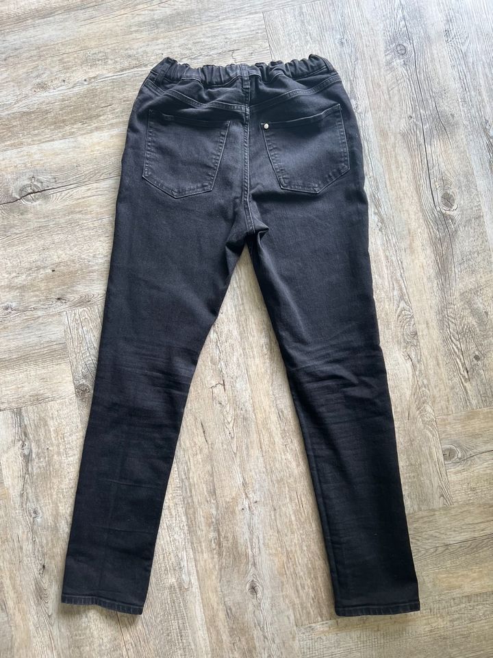 schwarze Jeans von H&M, Gr. 170 in Heilbad Heiligenstadt