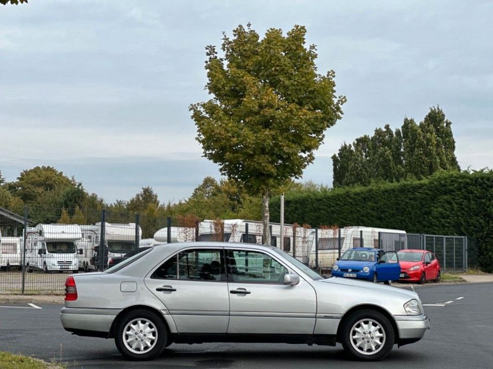 Mercedes-Benz C 220 Automatik in Jülich