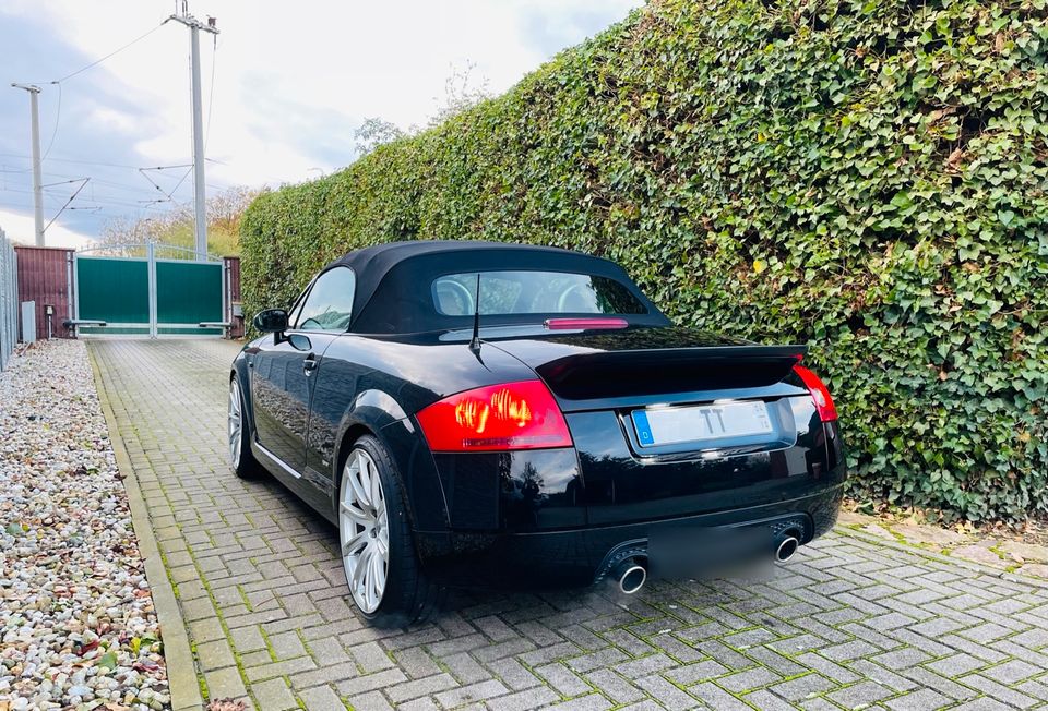 Audi TT Roadster 1.8 Turbo Quattro S-line - Einzelstück! UPDATE! in Köthen (Anhalt)