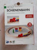 Holzschienenbahn neu und originalverpackt Sachsen-Anhalt - Wegenstedt Vorschau