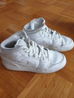 NIKE Air Jordan MID 38,5 Weiß sehr gut erhalten Baden-Württemberg - Bönnigheim Vorschau