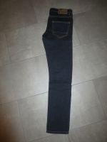 FSBN Jeans Modell BILL 30/32 dunkelblau wie neu Slim Fit Nordrhein-Westfalen - Herford Vorschau