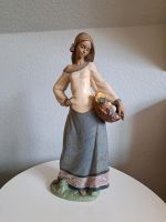 Lladro Porzellanfigur, Seasonal Gifts Nordrhein-Westfalen - Pulheim Vorschau