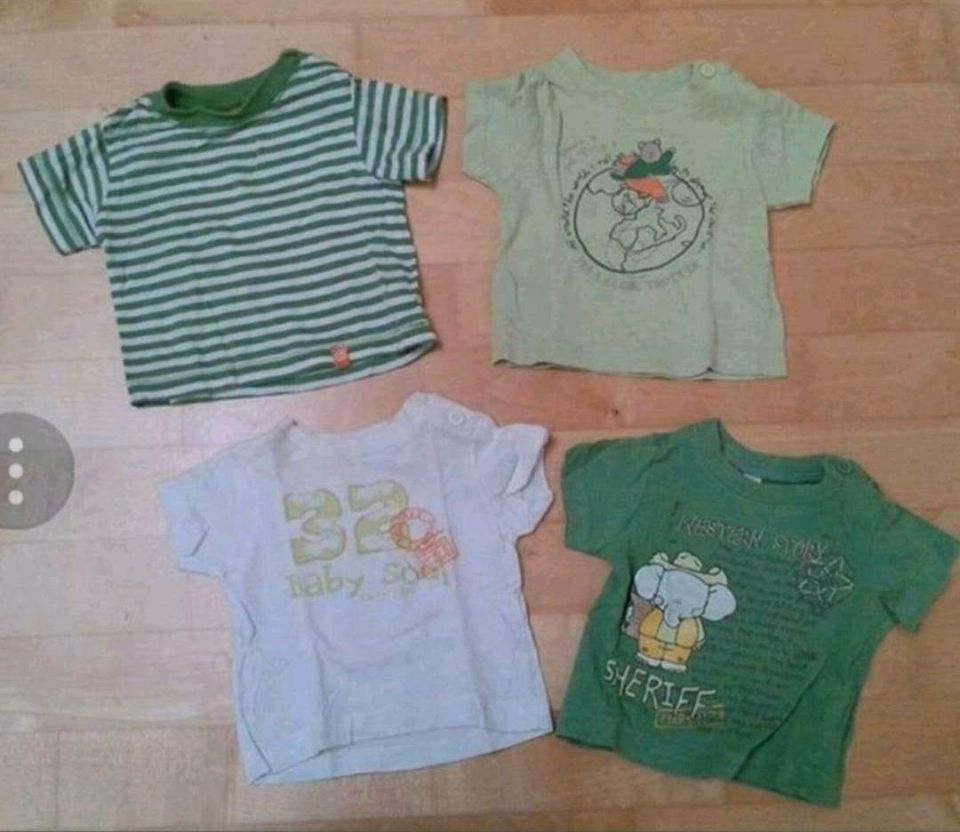 Verkaufe T-Shirts Gr. 56 und Jeansshort Gr. 50/56 in Wegscheid