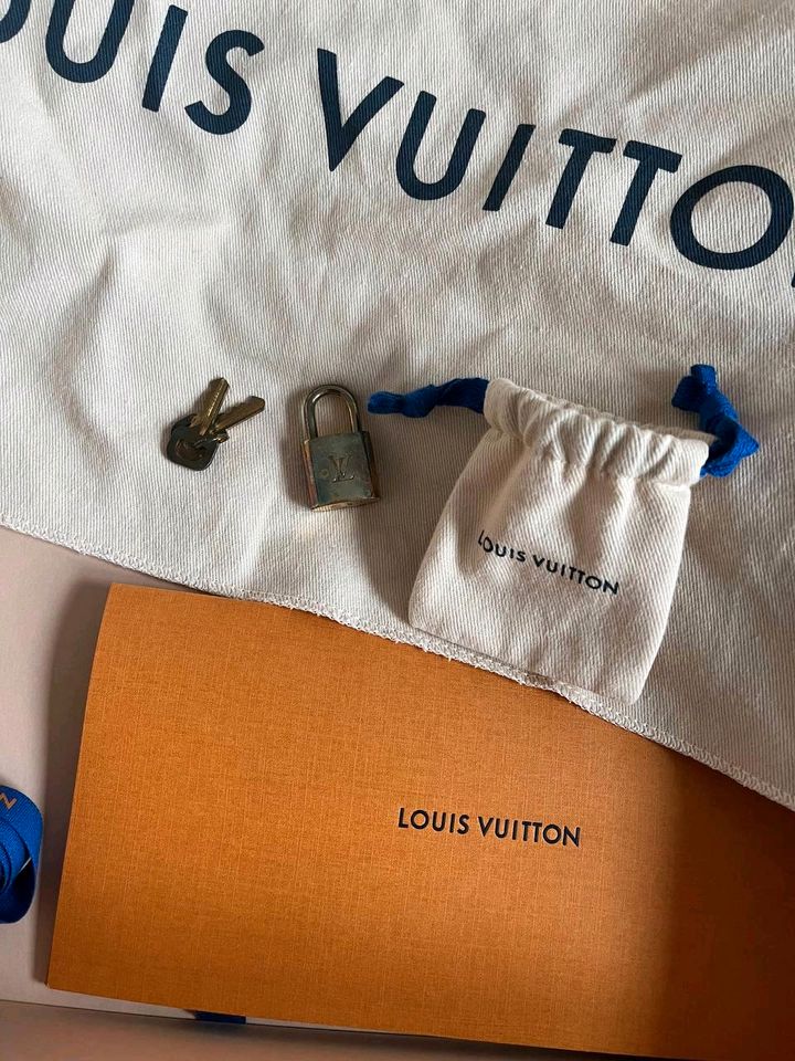 Louis Vuitton Speedy 30 Monogram FULLSET mit Rechnung in Aschaffenburg