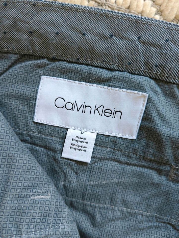 Herren Hose kurz Calvin Klein blau in Nürnberg (Mittelfr)