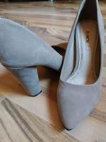⭐ Neue ⭐ Pumps in Khaki/Beige Gr. 38, ungetragen Niedersachsen - Meinersen Vorschau