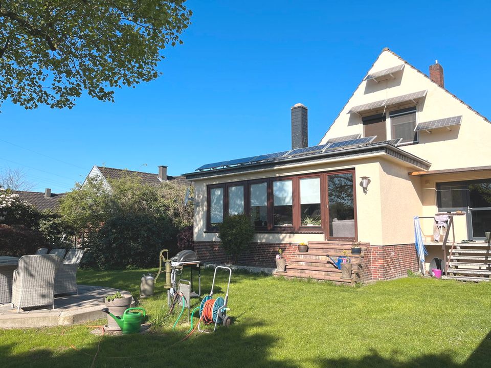 PURNHAGEN-IMMOBILIEN -  Beckedorf - großzügiges 1-Fam.-Haus mit Garage in familienfreundlicher Lage in Schwanewede