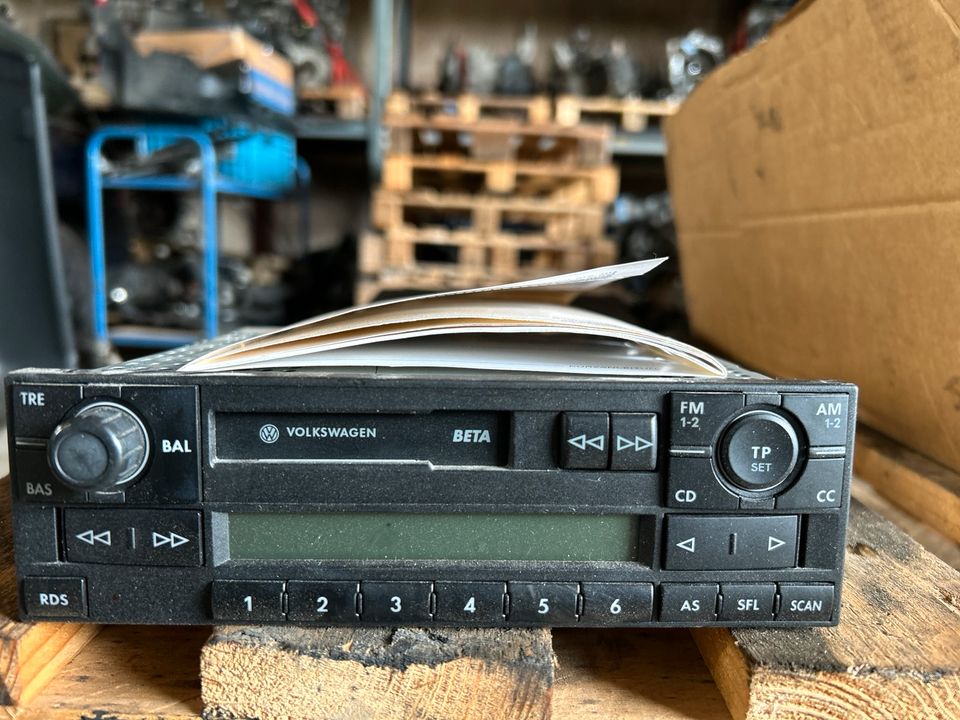 VW MC Autoradio Beta V 1J0035152E Golf 4 Passat 3B 3BG Radio in Spenge