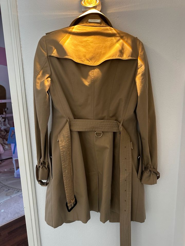 Burberry Trenchcoat in Aschheim