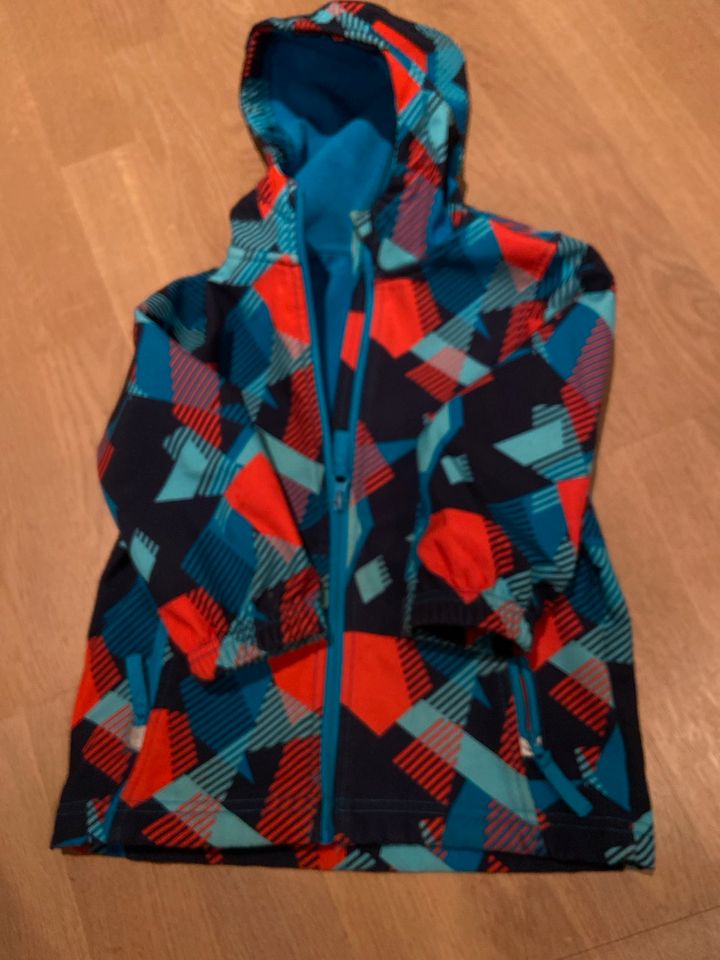 Jacke Übergangsjacke von Topolino Gr. 98 in Gochsheim