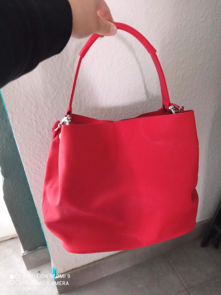 Damen Leder Handtasche NEU in Marienberg