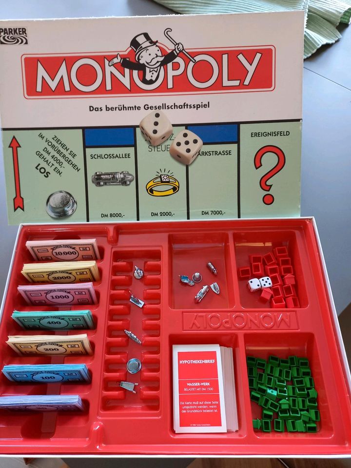 Monopoly Gesellschaftsspiel in Freital