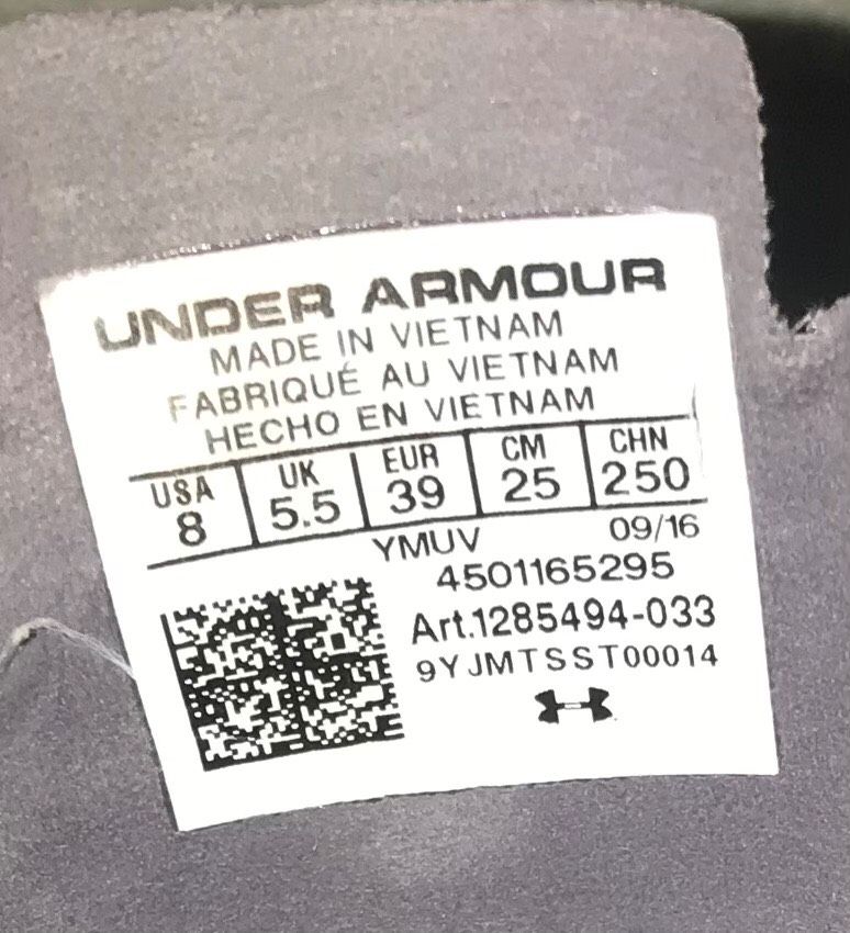 Under Armour Damen Charged 1285494-033 Laufschuhe Sneaker Gr. 39 in Hattingen