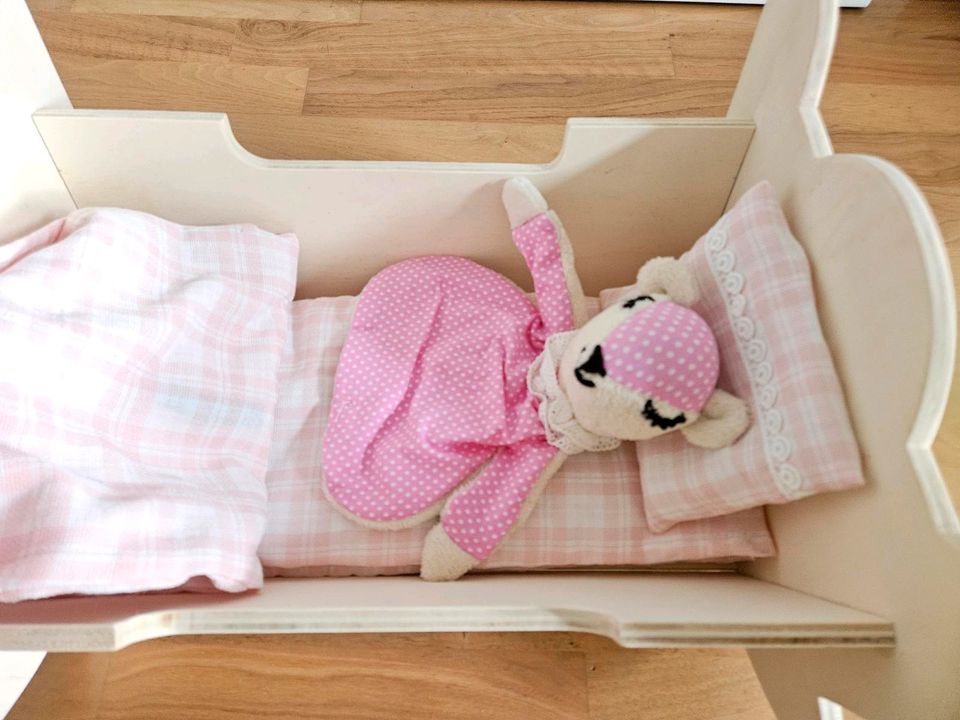 Puppenwiege Puppenbett mit Bettwäsche Handarbeit KOMPLETTPREIS in Hamm