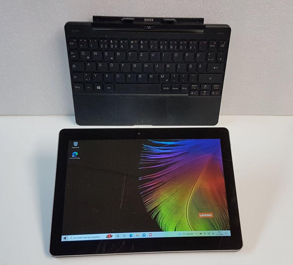 Lenovo IdeaPad Miix 300-10IBY - Mini Tablet Netbook Win10 in Leippe-Torno