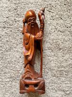 fein geschnitzte Holz Figur Wander Mönch aus China Hessen - Alsfeld Vorschau