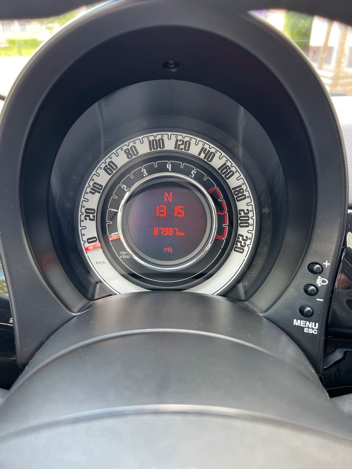 Fiat 500 1.4 16v Benzin Automatik radio android in Berlin
