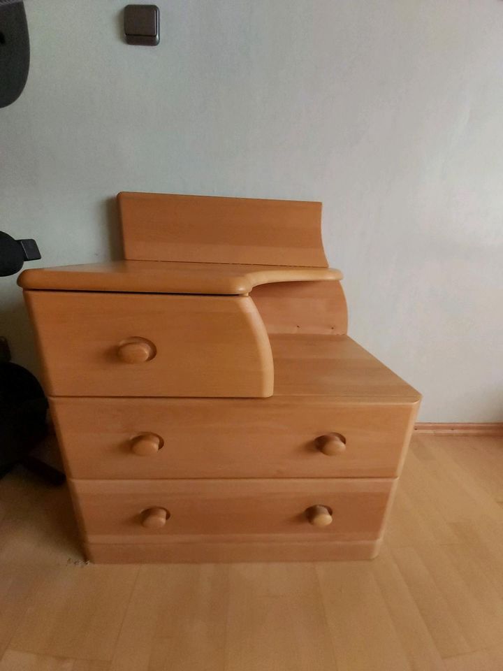 Buche Massivholz Schlafzimmer in Großkrotzenburg