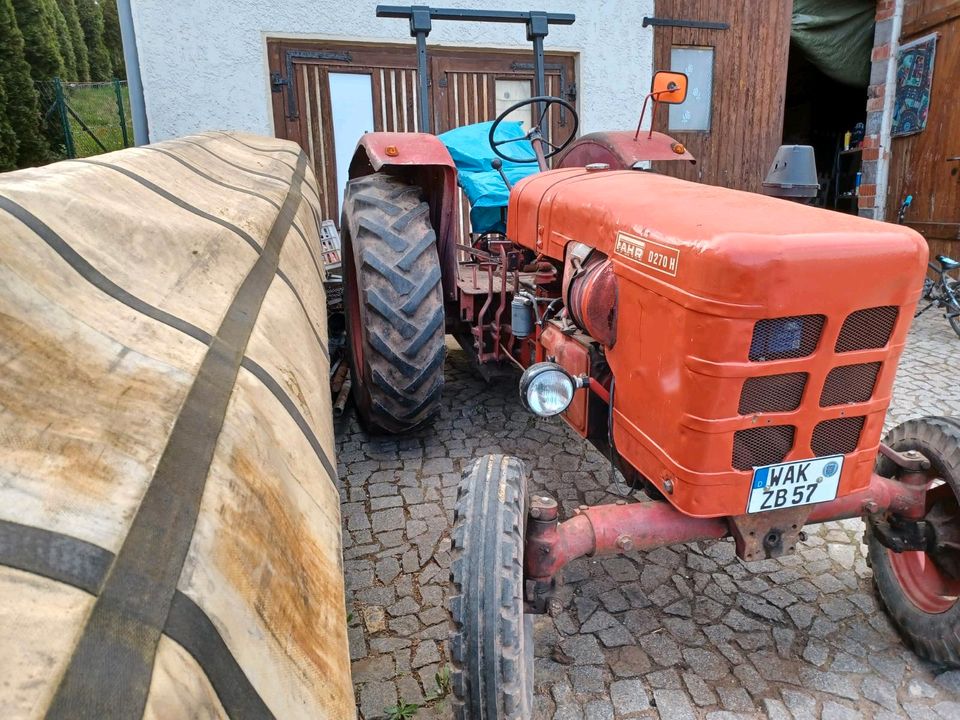 Traktor zu verkaufen in Berka/Werra