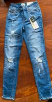 NEU ONLY Jeans blau Gr. XS 30 skinny mit Löchern Kr. München - Ottobrunn Vorschau