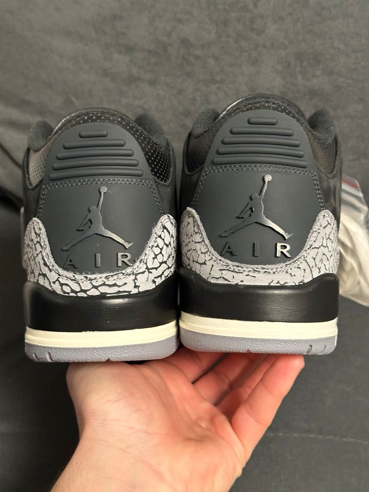 Air Jordan 3 Retro Off Noir in Hilden