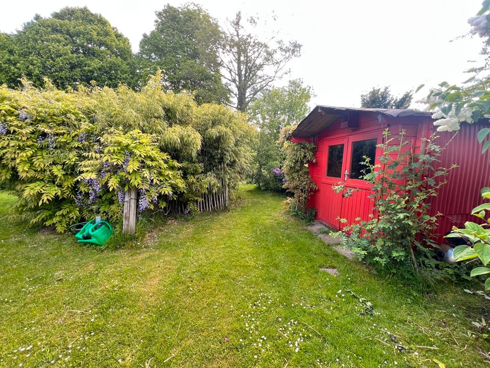 Lindewitt: Haus am See mit Einliegerwohnung in Lindewitt